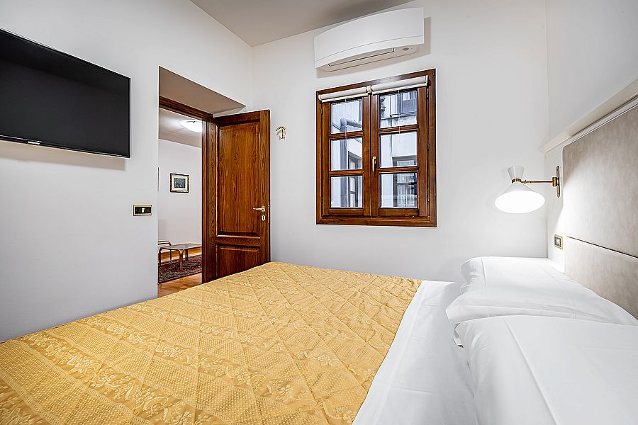 Family Run Hotel Florence center Old Town Apartment • Photo gallery